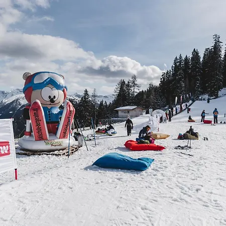 Апартаменты Alpin Am Dorfbrunnen Family *