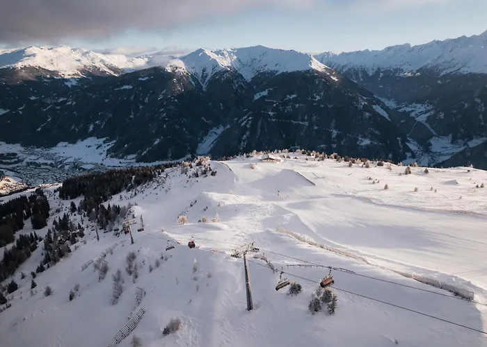 Alpin Am Dorfbrunnen Family * シュタイナハ・アム・ブレンナー